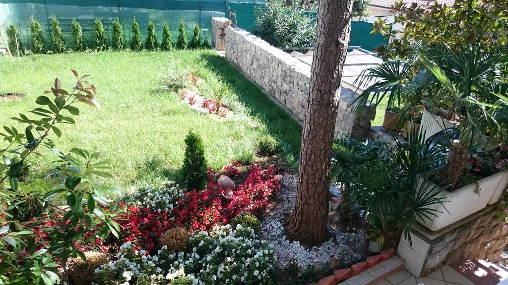 Villa Roses Apartments & Wellness Ičići Εξωτερικό φωτογραφία