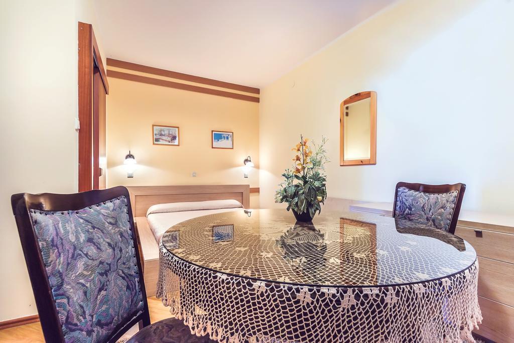 Villa Roses Apartments & Wellness Ičići Εξωτερικό φωτογραφία