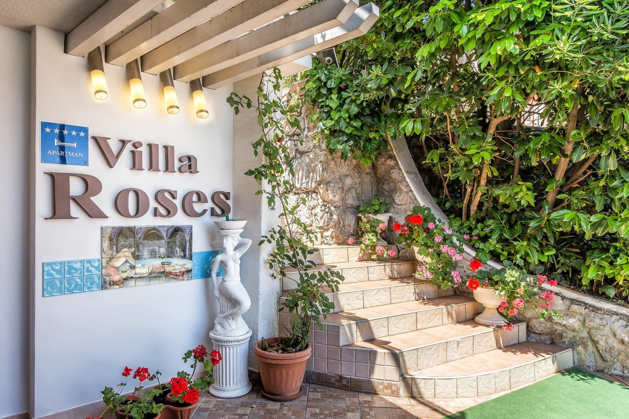 Villa Roses Apartments & Wellness Ičići Εξωτερικό φωτογραφία